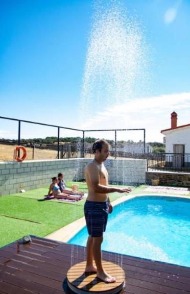Apartamento Loft La Encina Torrejón el Rubio Екстериор снимка